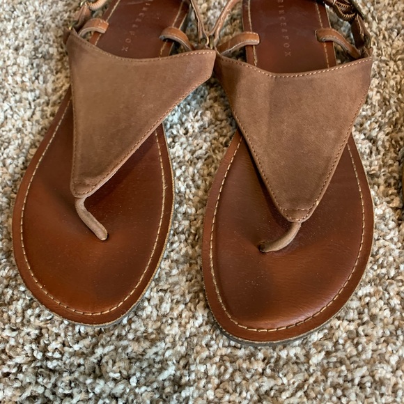 Sandles - Picture 8 of 11